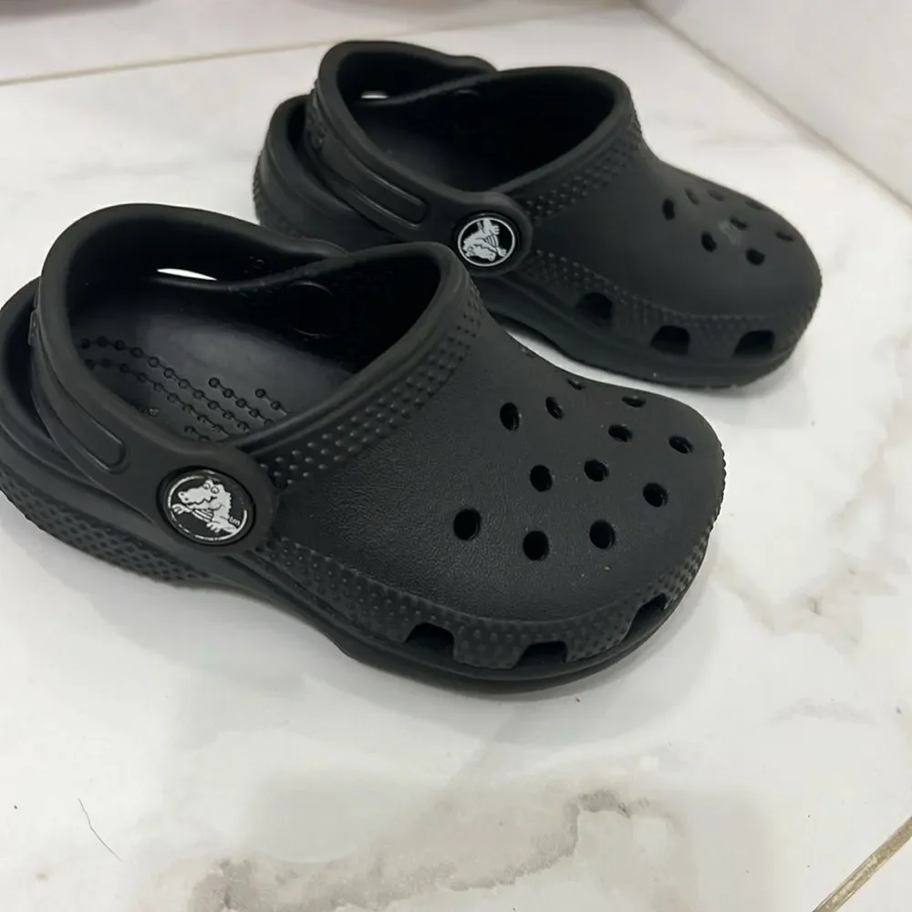 Baby Crocs - Toddler Shoes - Black - Size 6 - Excellent Condition